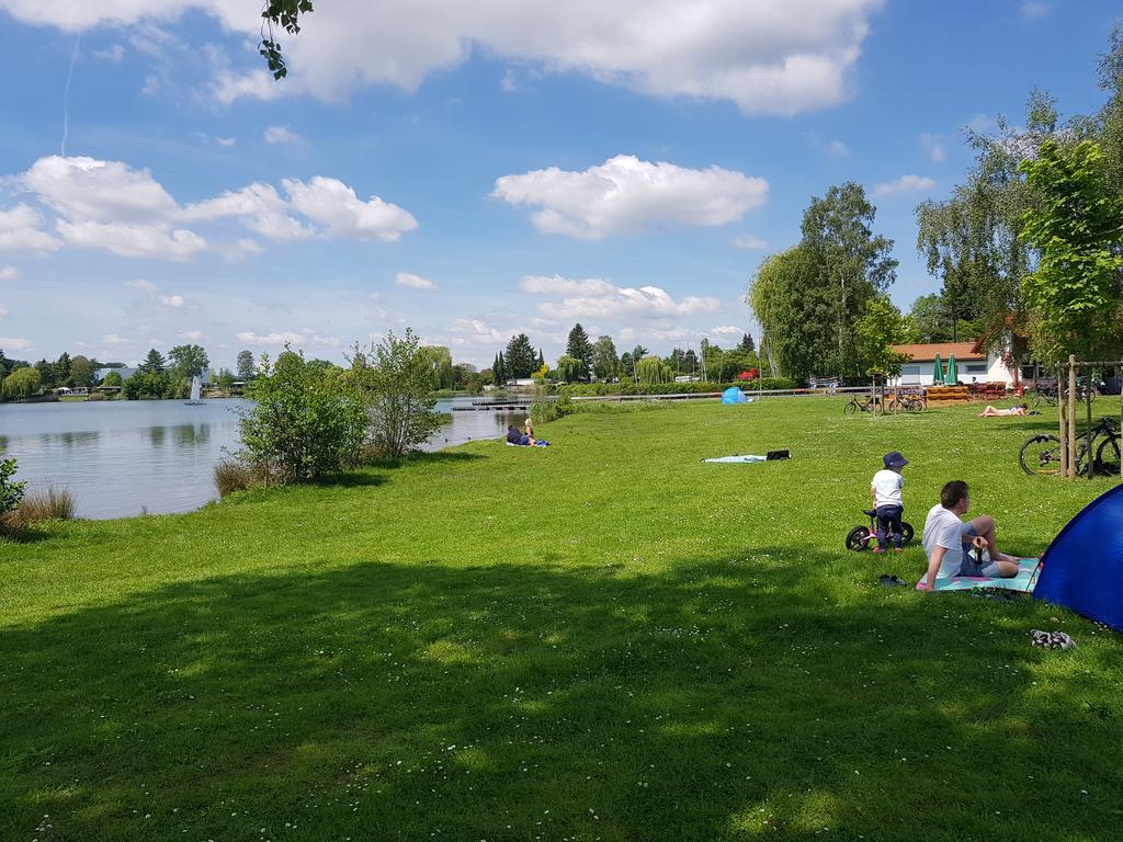 Ferienhaus Am See Hungen Eksteriør bilde