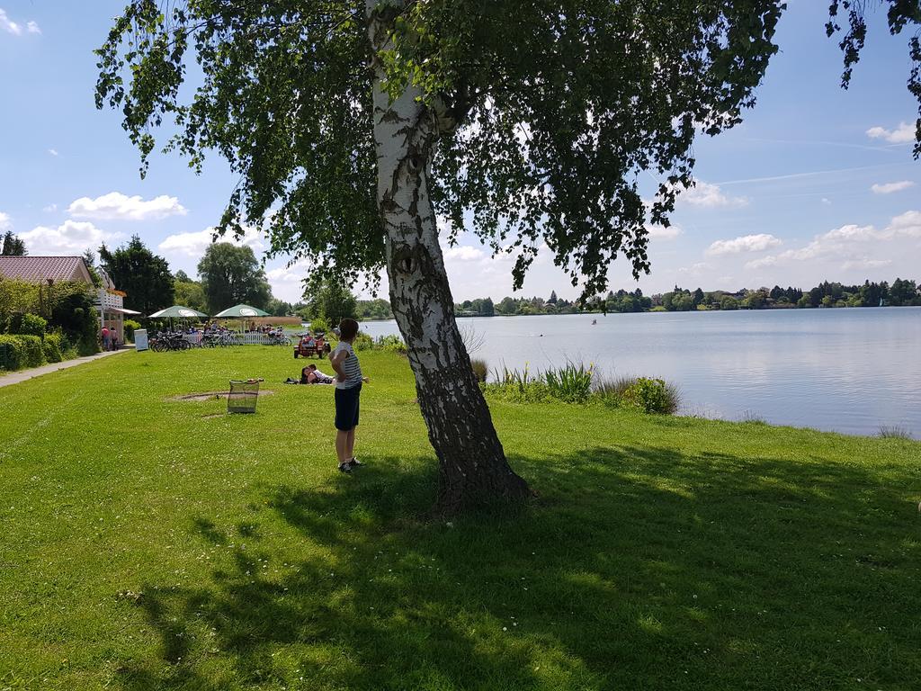 Ferienhaus Am See Hungen Eksteriør bilde